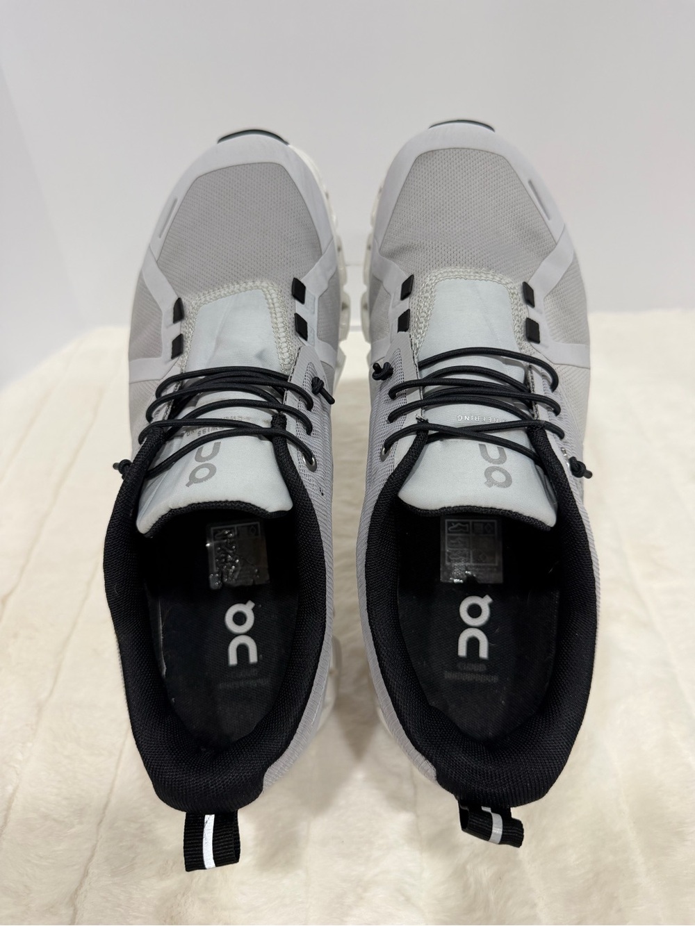 On - Cloud 5 Woman’s Waterproof Sneakers in GLACIER. Excellent Condiiton SZ 10 - Picture 3 of 15